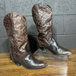 Vintage ACME Brown Leather Cowboy Boots Western Made in USA Women’s 8